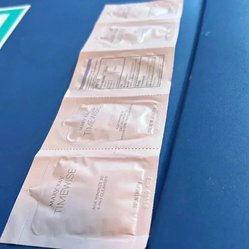 Skincare Body care samples‎